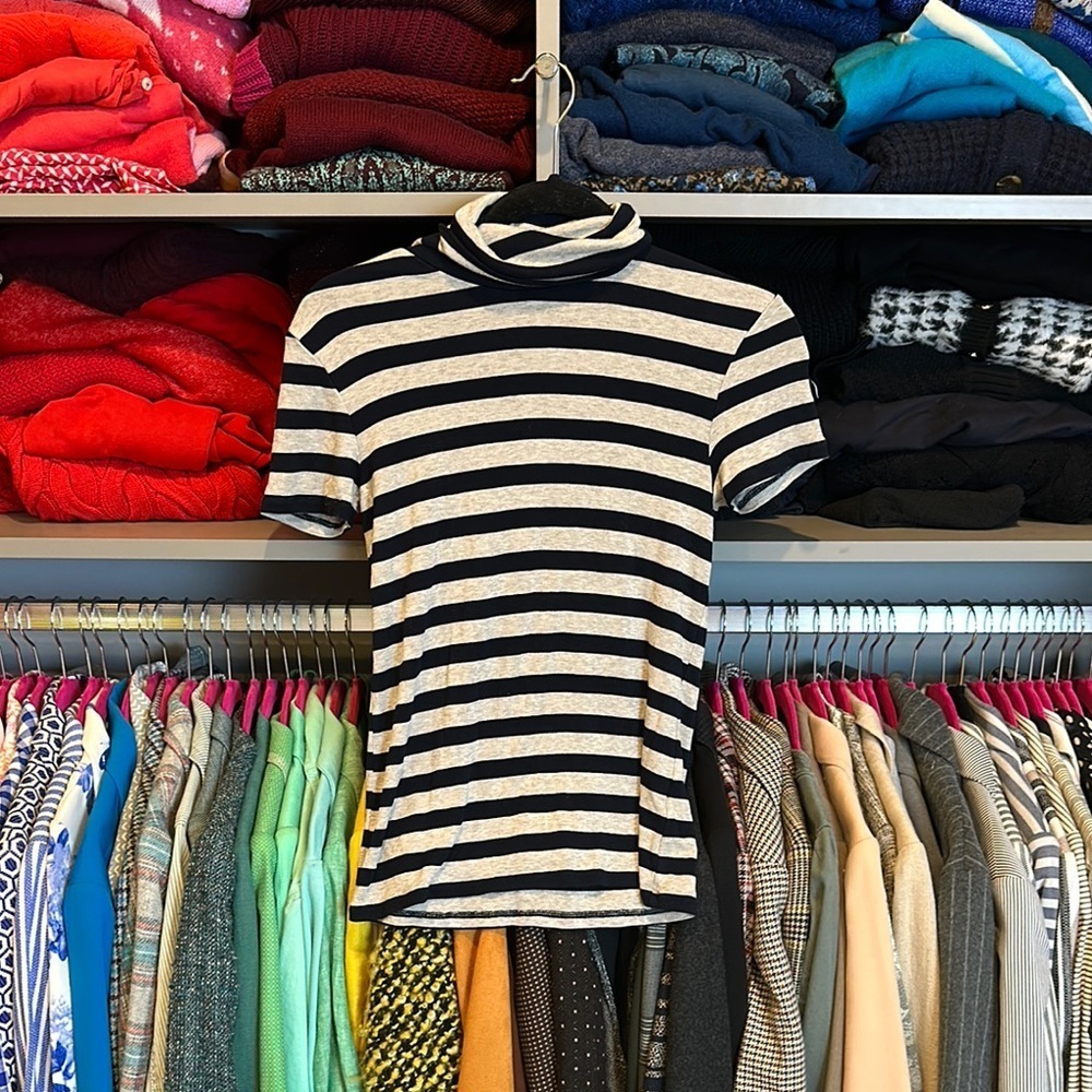Philosophy black and gray striped short sleeve turtleneck knit top size XS